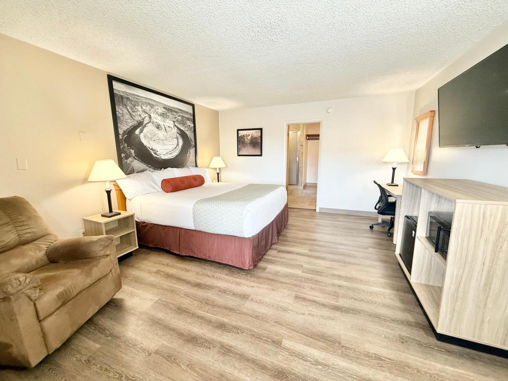 Hotel Super 8 By Wyndham Salina/Scenic Hills Area Exterior foto