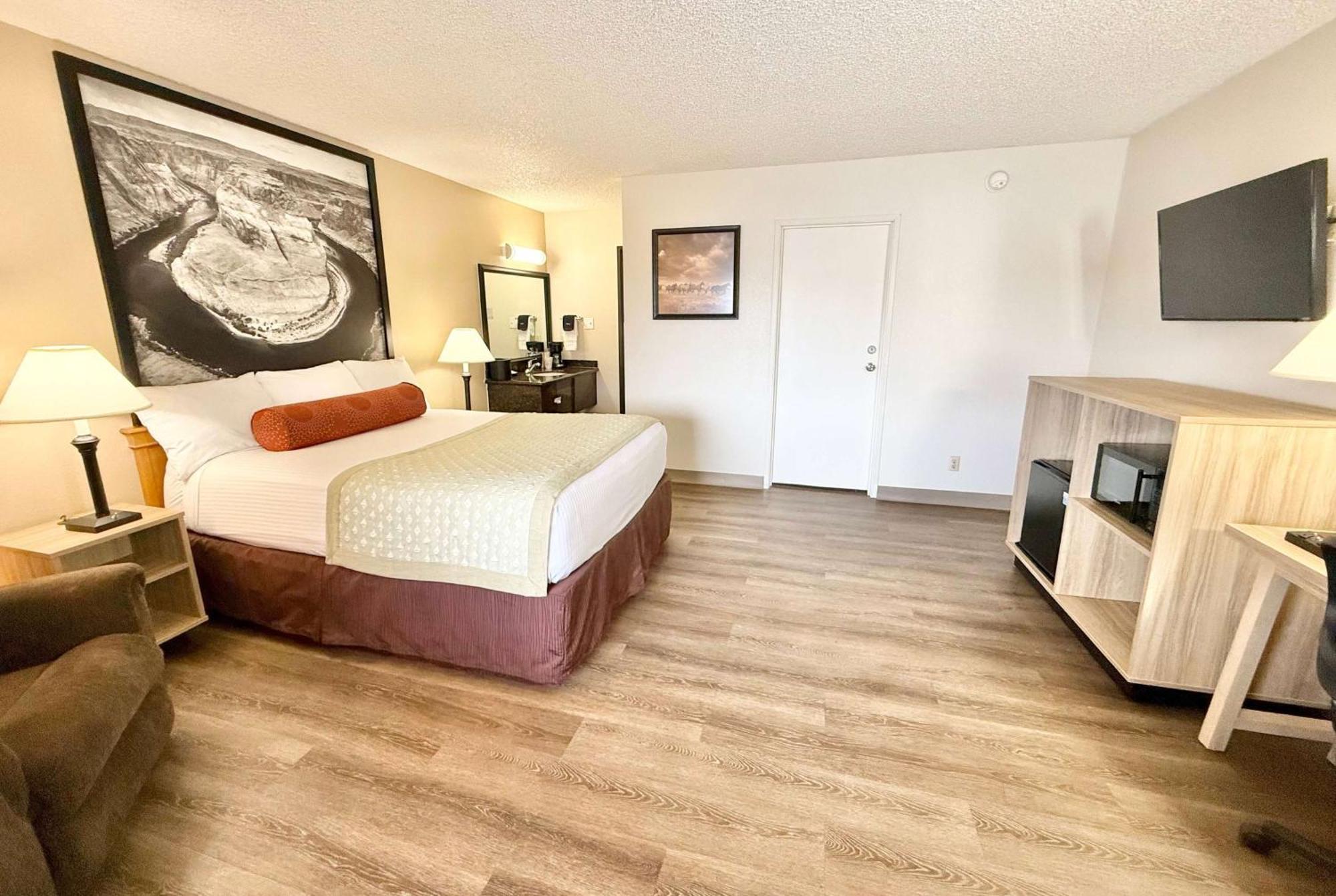 Hotel Super 8 By Wyndham Salina/Scenic Hills Area Exterior foto